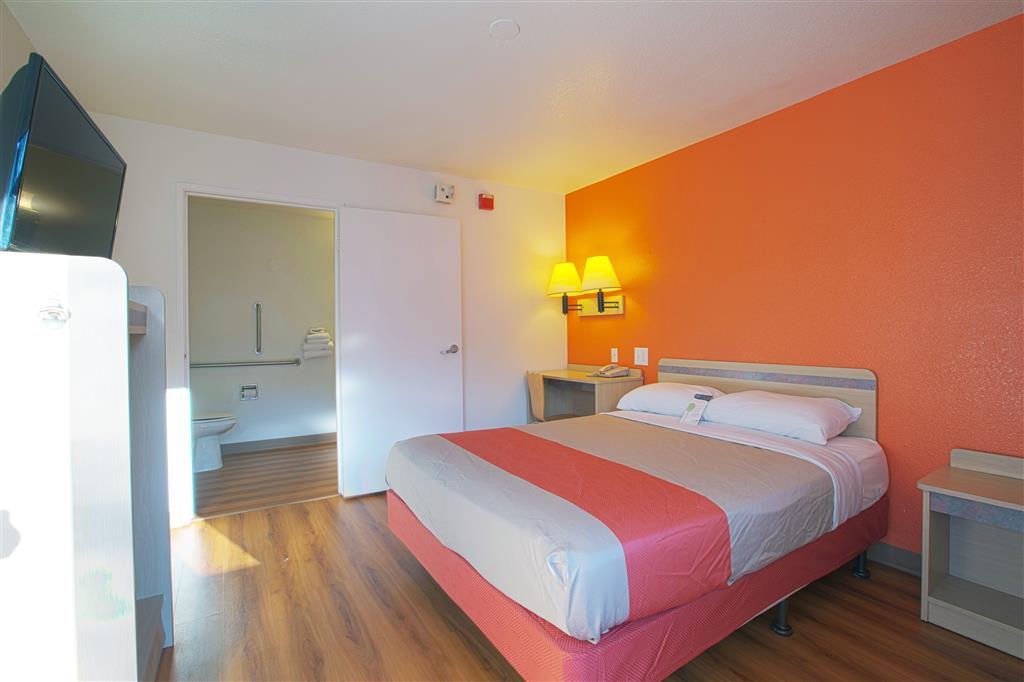 North Charleston Lodge Room photo