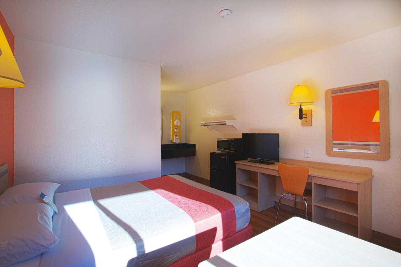 North Charleston Lodge Room photo